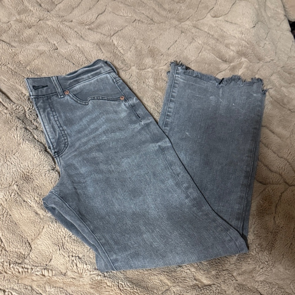 Express Women's High Rise Gray Jeans’90s boot cut, high rise and stretchy